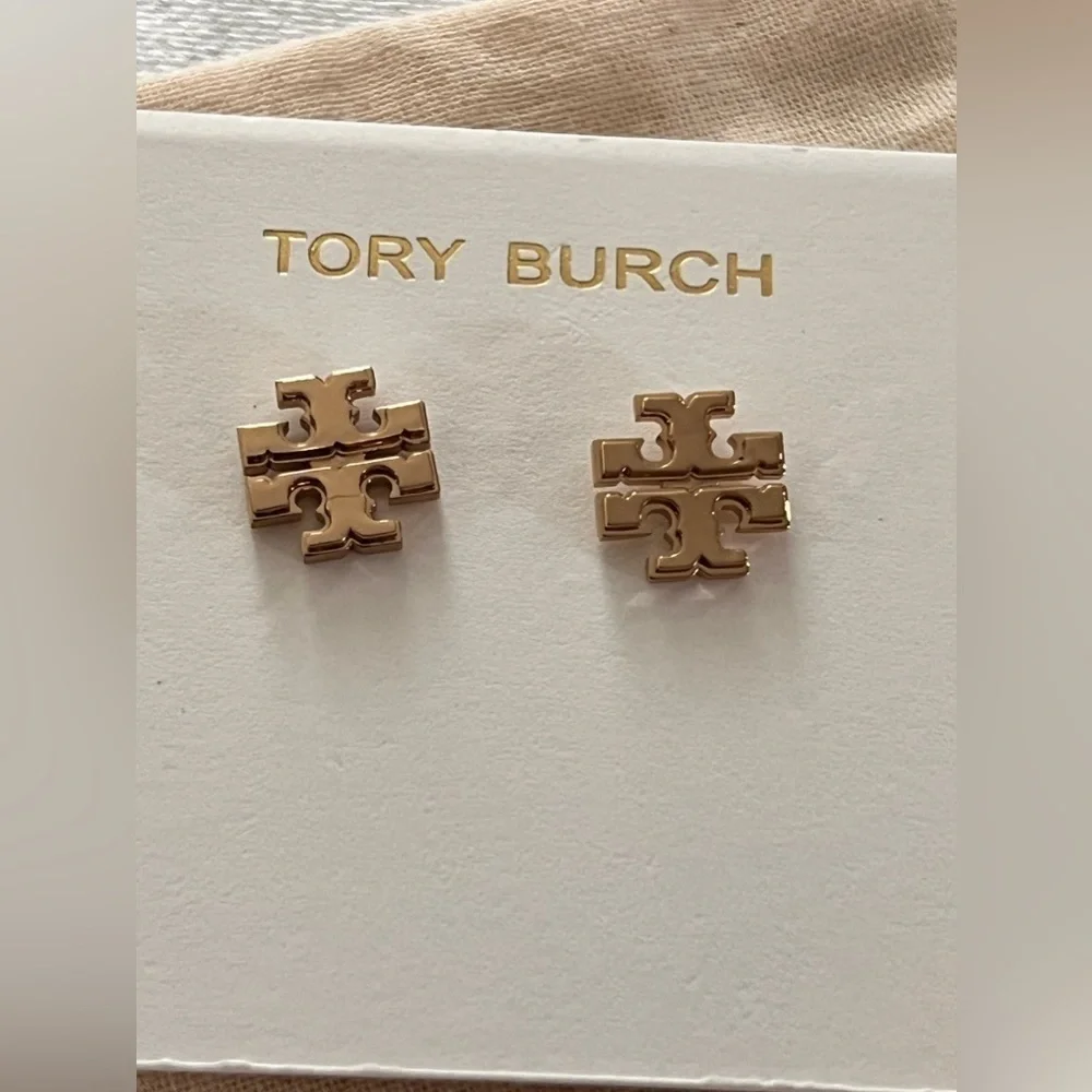 TORY BURCH• Small Logo Earrings